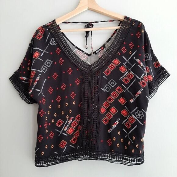 DEVOTED Boho Lace Trim & Back Tie Boxy Blouse Black Sz S - Picture 2 of 13